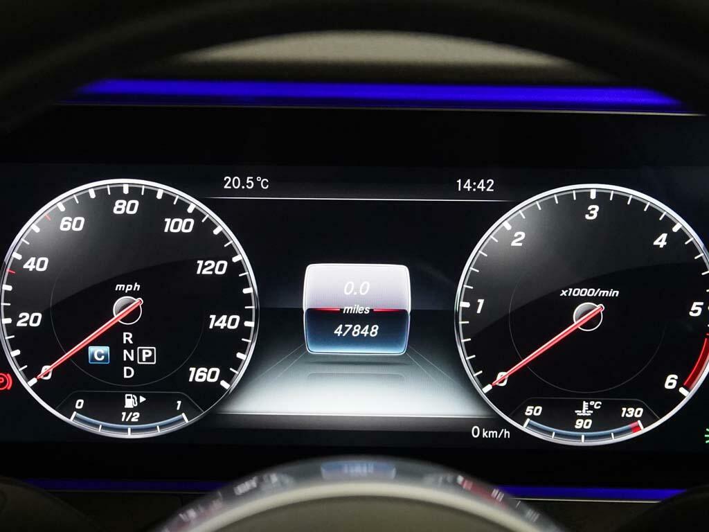 Mercedes-Benz E Class E 220 D Amg Line Premium SL69NUU Black #4