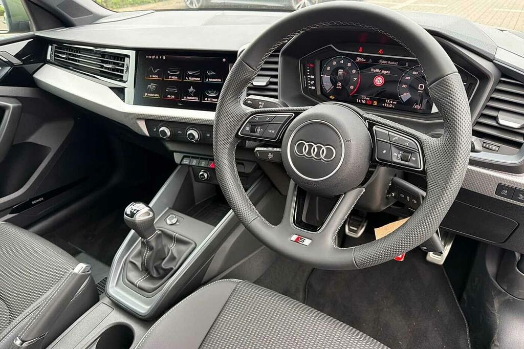 Audi A1 S Line 30 Tfsi 116 Ps 6-Speed SM26FWR Green #6