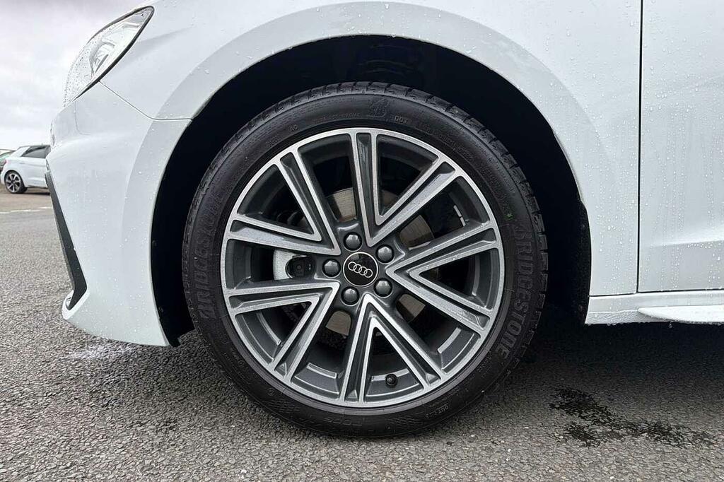 Audi A1 S Line 30 Tfsi 116 Ps S Tronic SL26HZH White #5