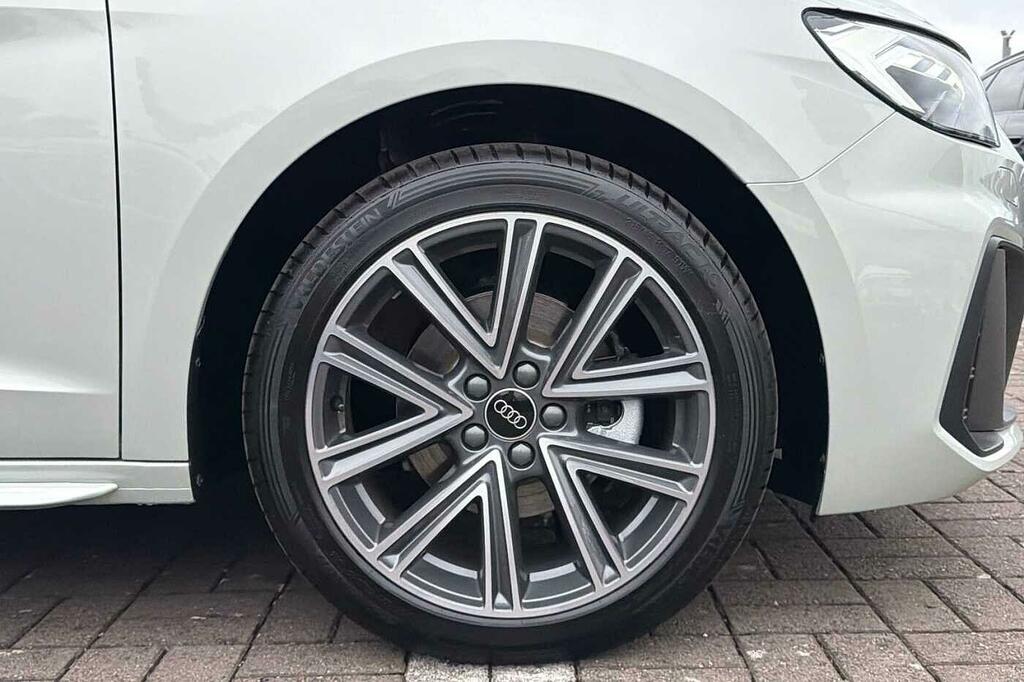 Audi A1 S Line 30 Tfsi 116 Ps S Tronic SL26NYV Silver #5