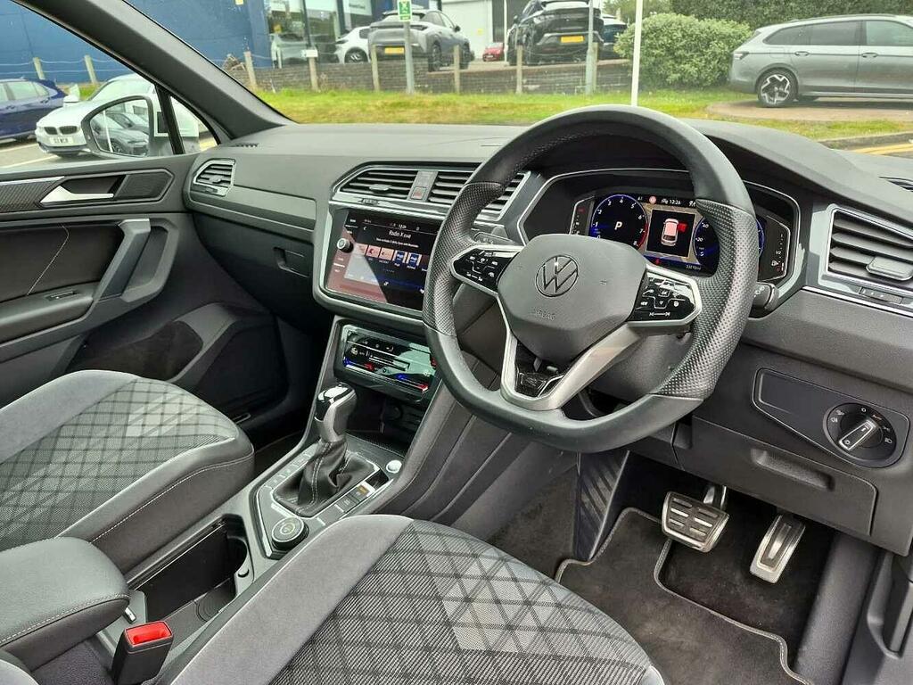 Volkswagen Tiguan R-line 2.0 Tsi 190Ps 7-Speed Dsg 4Motion YJ72ANO White #6