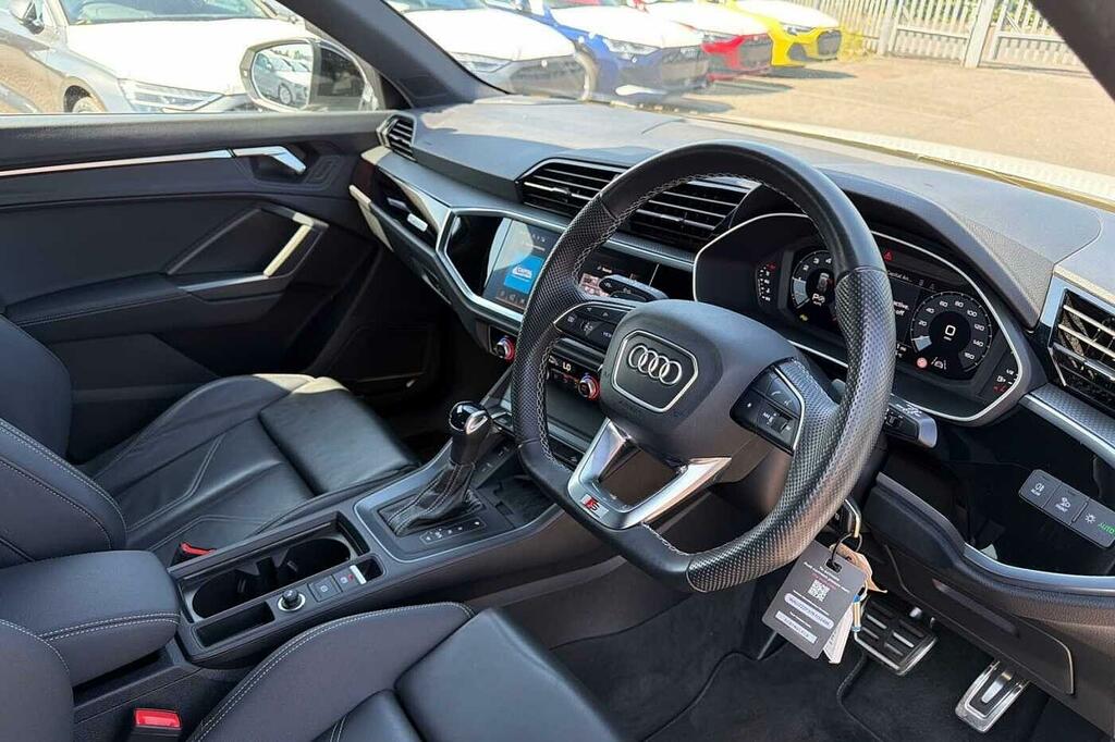 Audi Q3 Black Edition 35 Tfsi 150 Ps S Tronic SN24PNP White #6