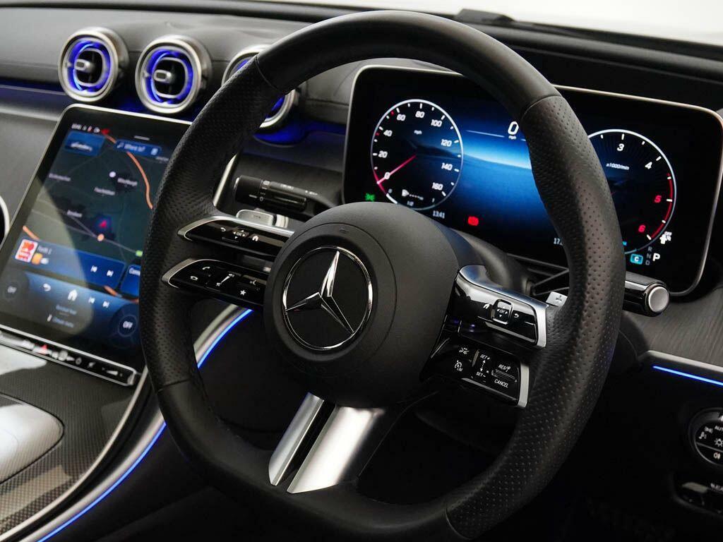 Mercedes-Benz C Class Saloon White #29