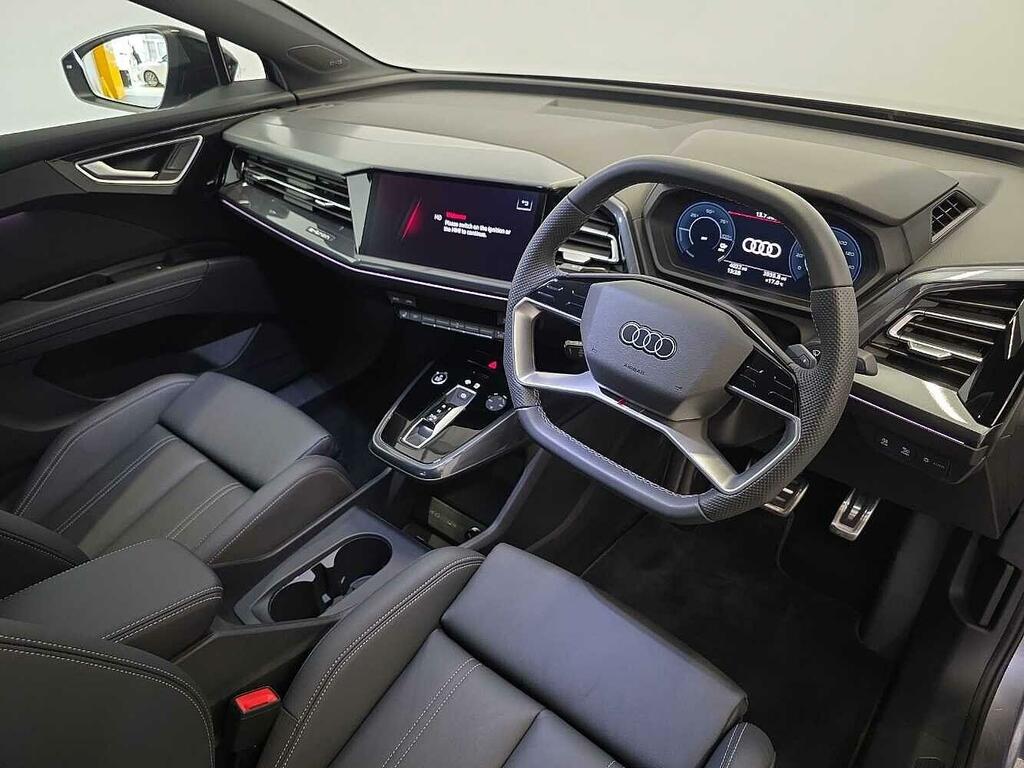 Audi Q4 E Tron Q4 Sportback Black Edition 45 E-tron Quattro 210,0 Grey #6