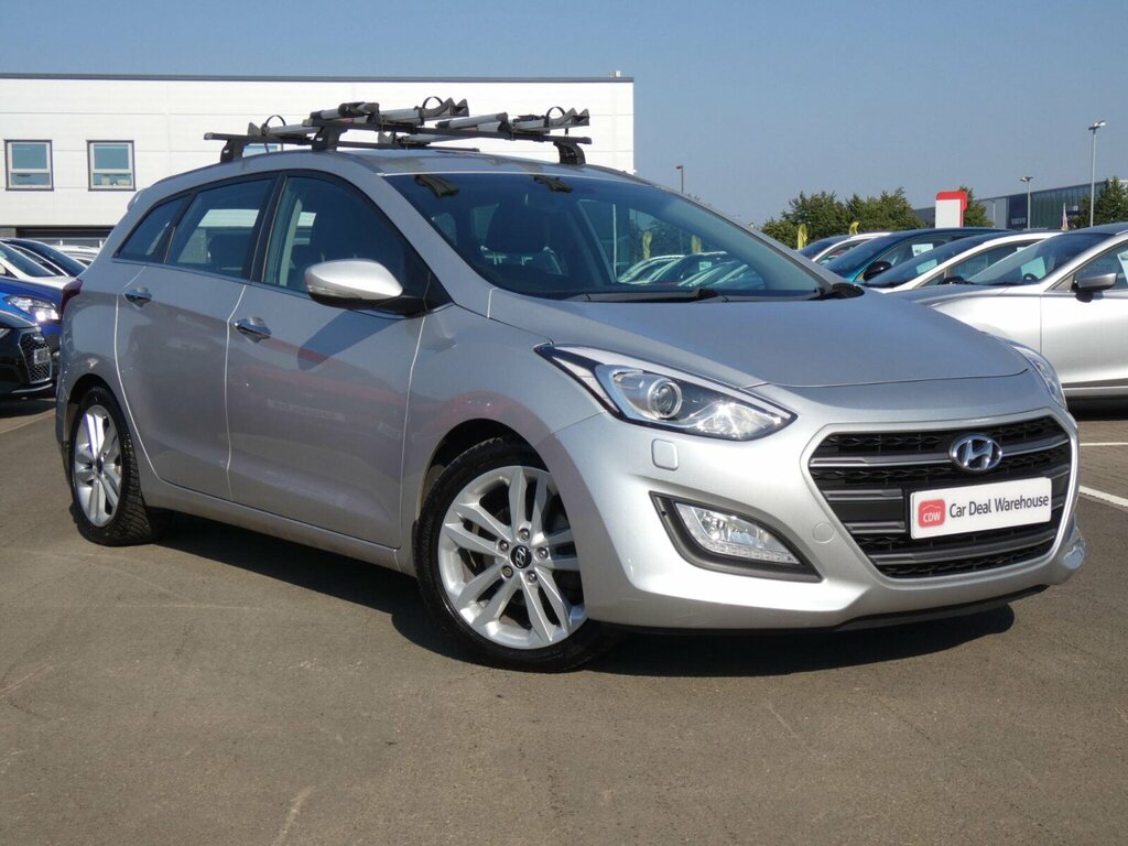 Hyundai I30 1.6 Crdi Blue Drive Premium Tourer Euro 6 Ss Silver