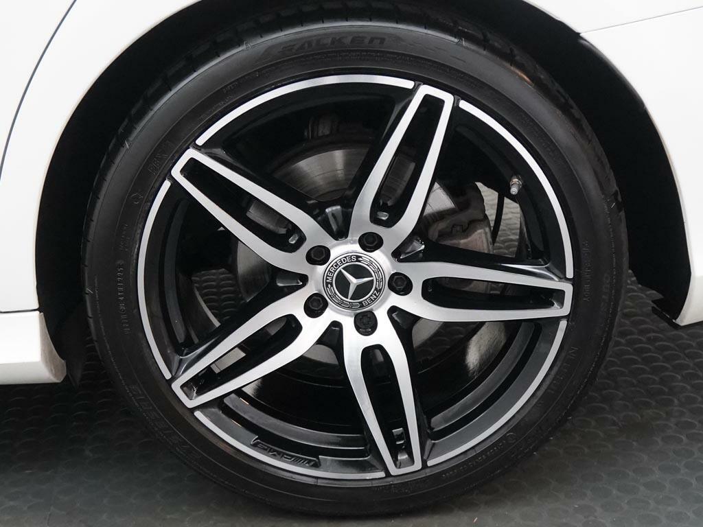 Mercedes-Benz E Class E 200 Amg Line SC68BGU White #6
