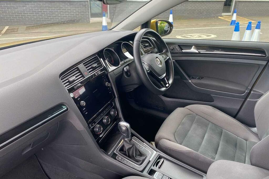 Volkswagen Golf 1.5 Tsi Evo 150 Gt Dsg SH68ZXA Yellow #2