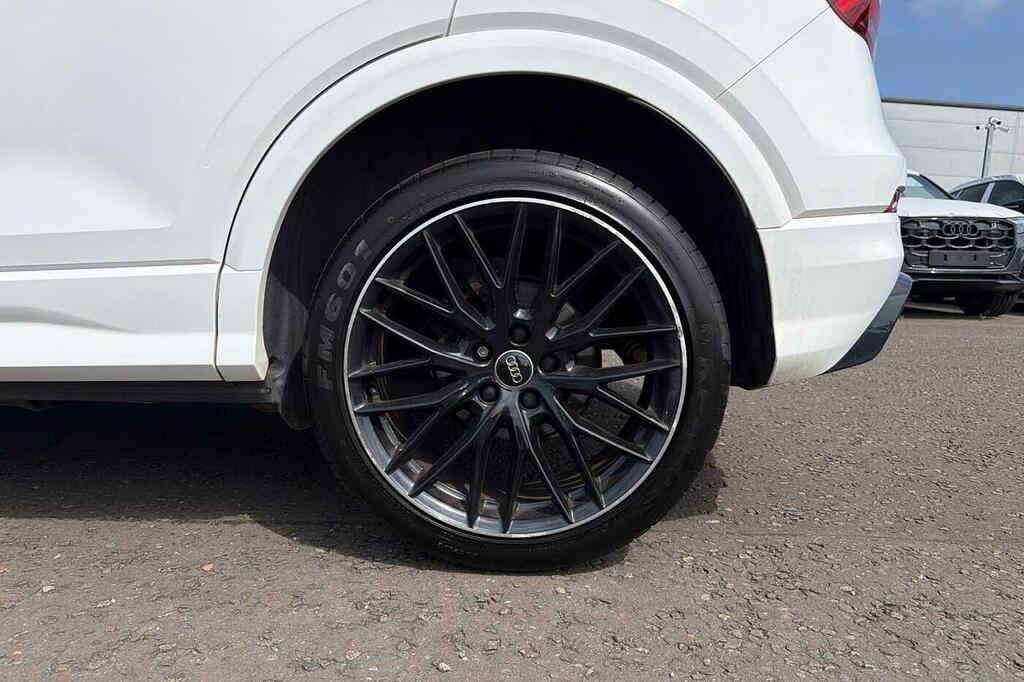 Audi Q2 Black Edition 35 Tfsi 150 Ps 6-Speed SL20AZX White #5