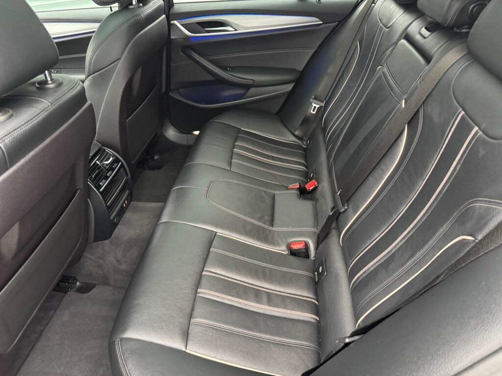 BMW 5 Series Se Blue #21