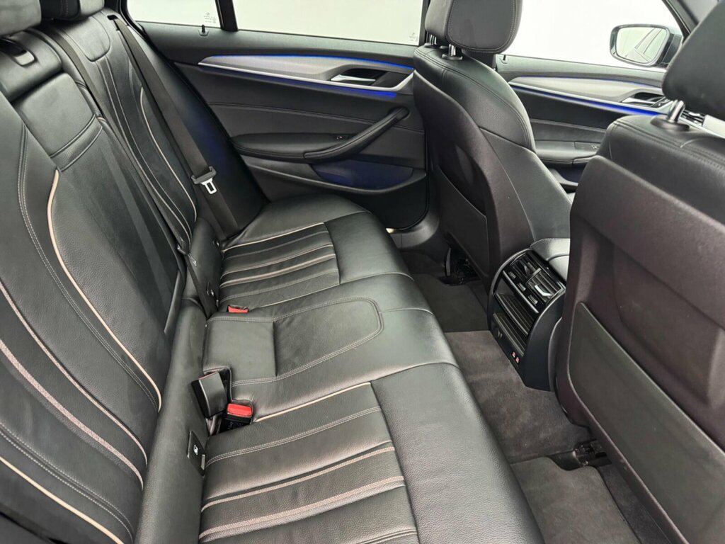 BMW 5 Series Se Blue #25