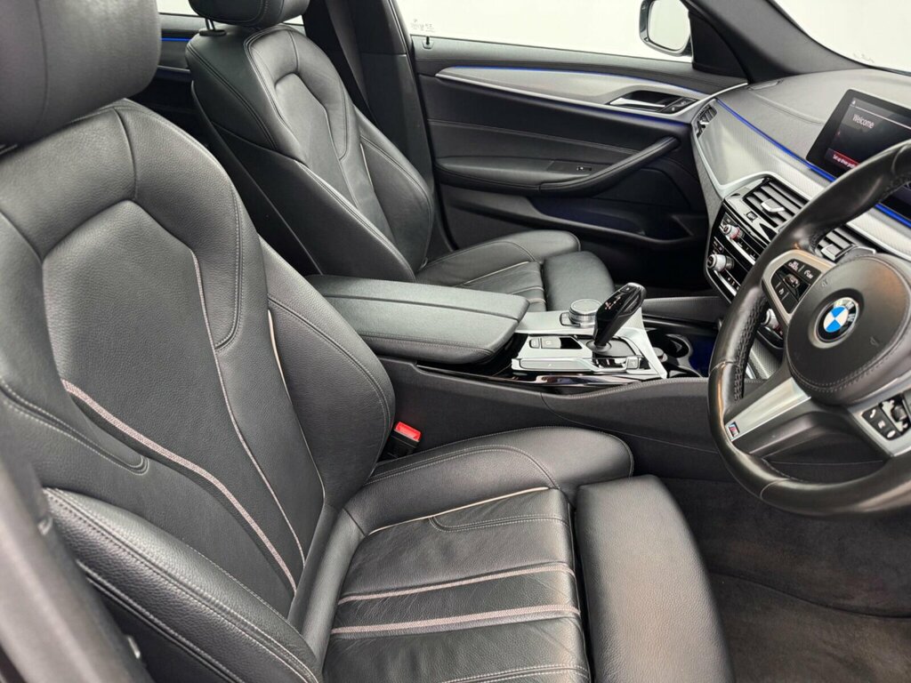 BMW 5 Series Se Blue #26