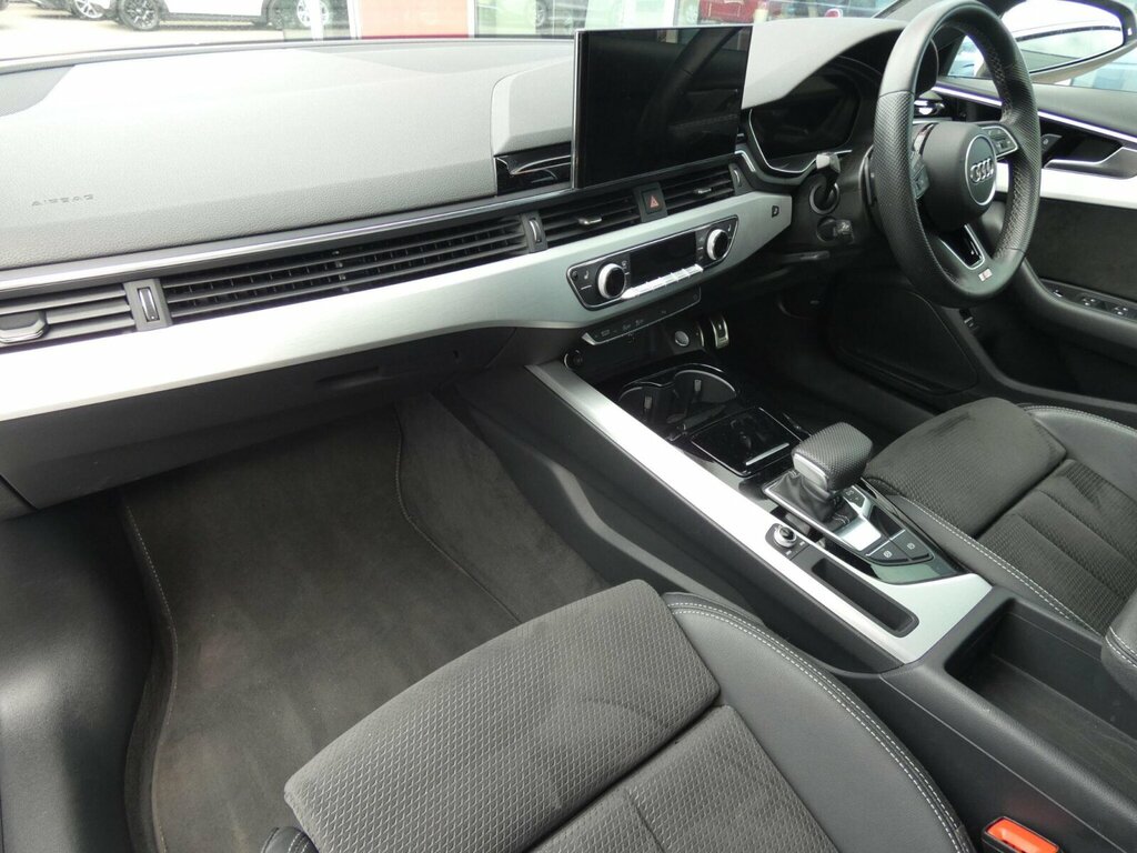 Audi A4 2.0 Tdi 35 S Line S Tronic Euro 6 Ss White #2