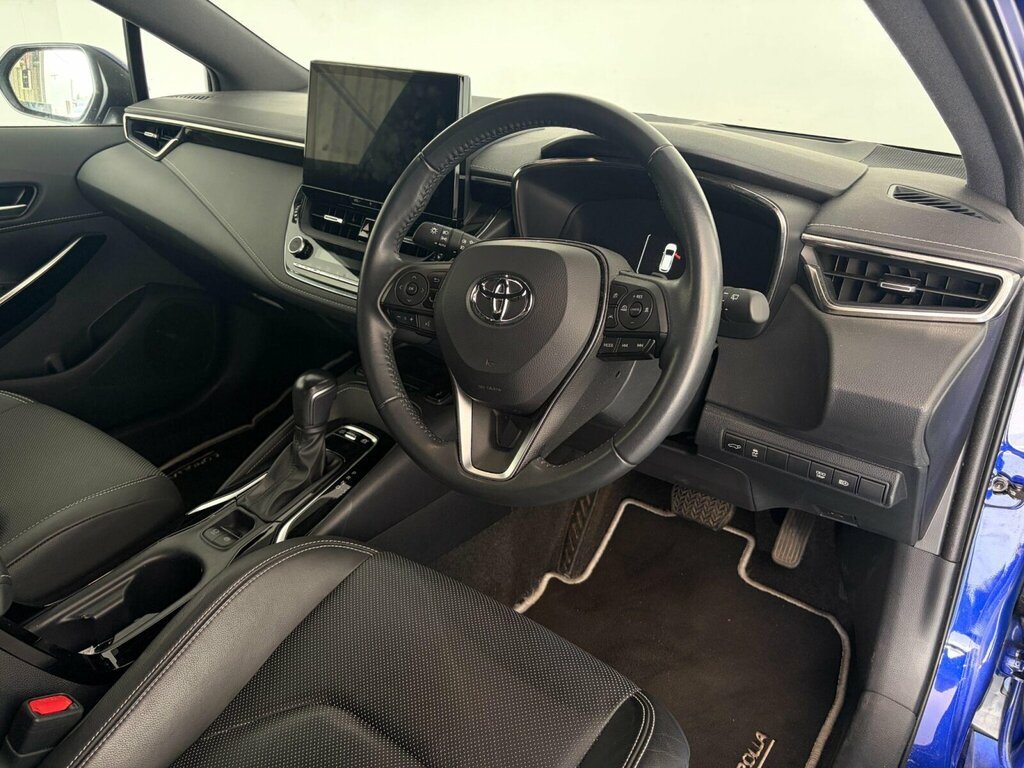 Toyota Corolla Design White #14