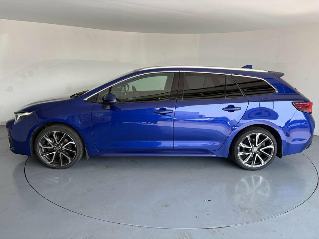 Toyota Corolla Design White #9