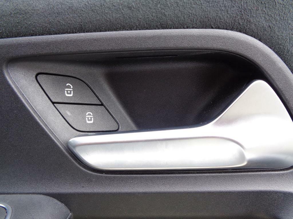 Mercedes-Benz GLA Class Suv Silver #14