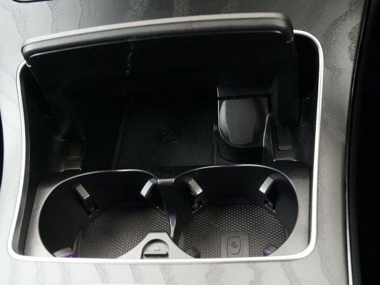 Mercedes-Benz GLC Class Premium Plus Silver #25