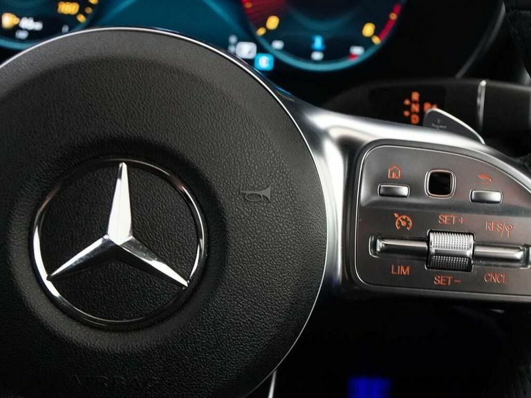 Mercedes-Benz GLC Class Premium Plus Silver #29