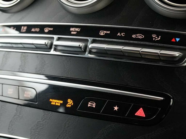 Mercedes-Benz GLC Class Premium Plus Silver #24
