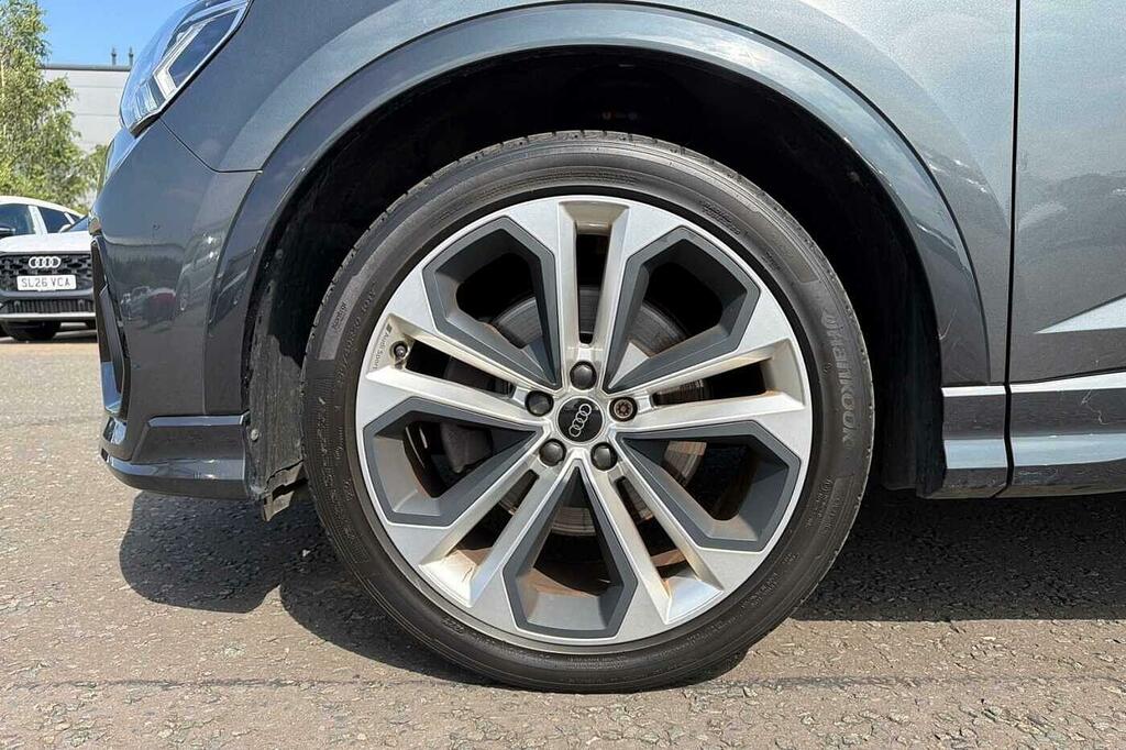 Audi Q3 Black Edition 40 Tfsi Quattro 190 Ps S Tronic Grey #5