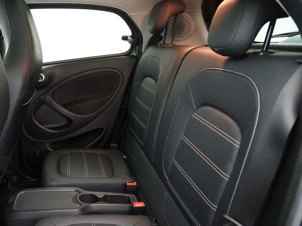 Smart Forfour 17.6Kwh Exclusive Hatchback 22K Grey #15