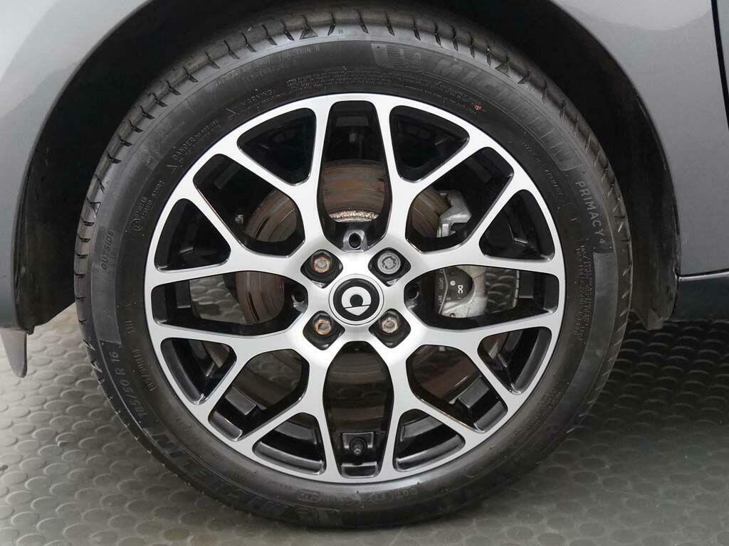 Smart Forfour 17.6Kwh Exclusive Hatchback 22K Grey #22