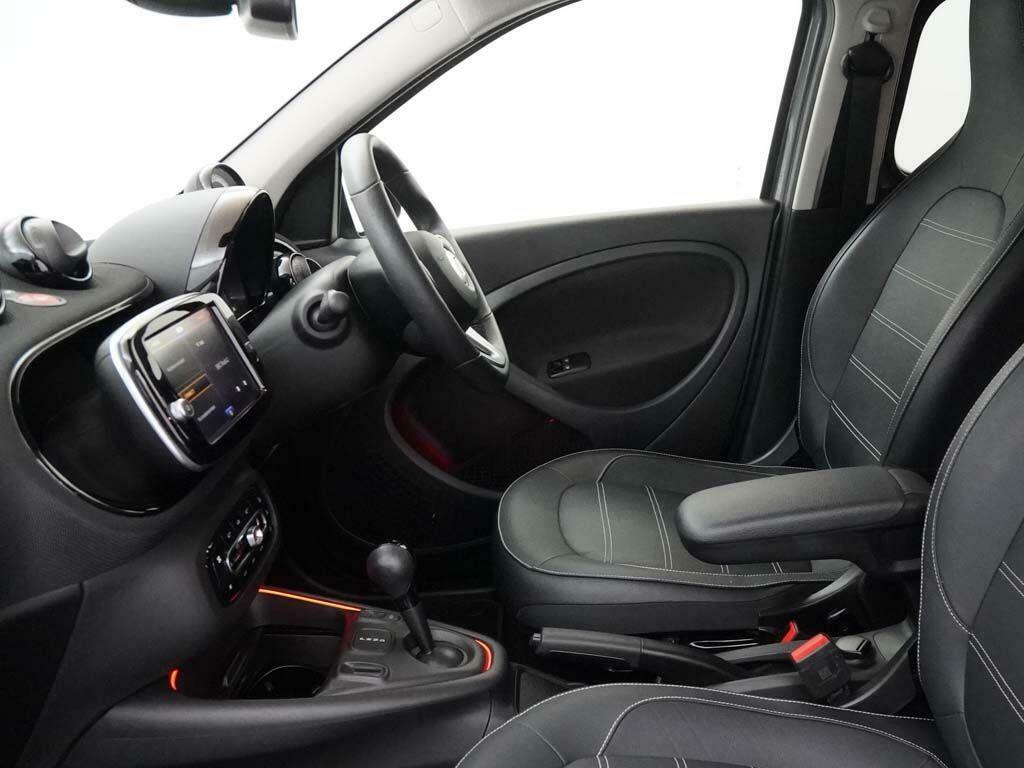 Smart Forfour 17.6Kwh Exclusive Hatchback 22K Grey #30