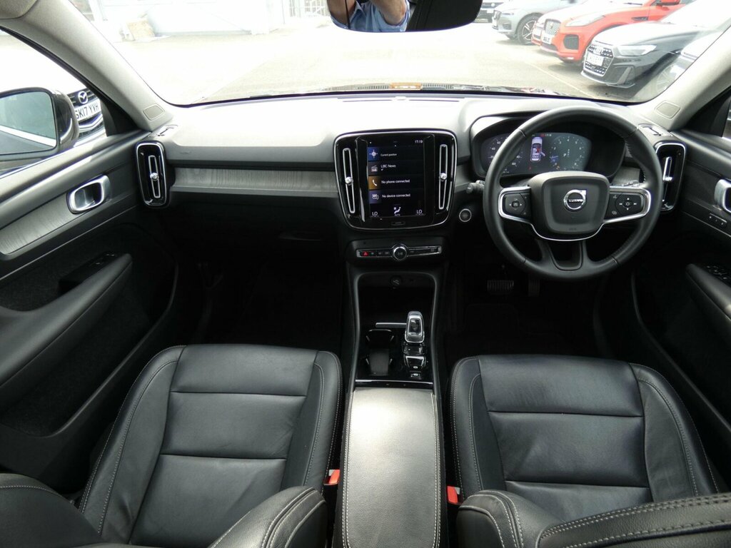 Volvo XC40 1.5 T3 Inscription Euro 6 Ss Black #4
