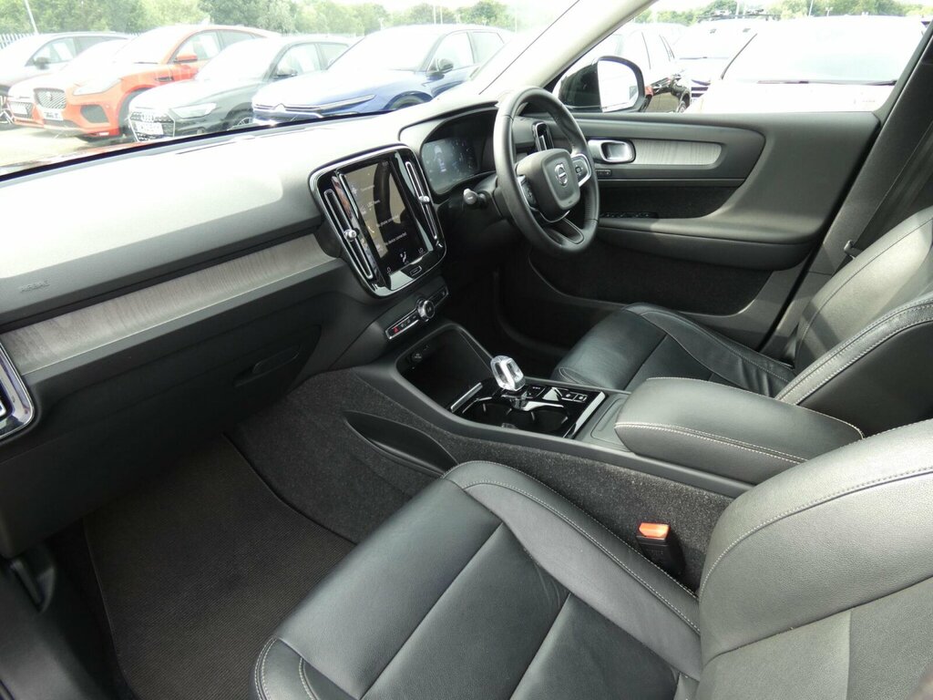 Volvo XC40 1.5 T3 Inscription Euro 6 Ss Black #2