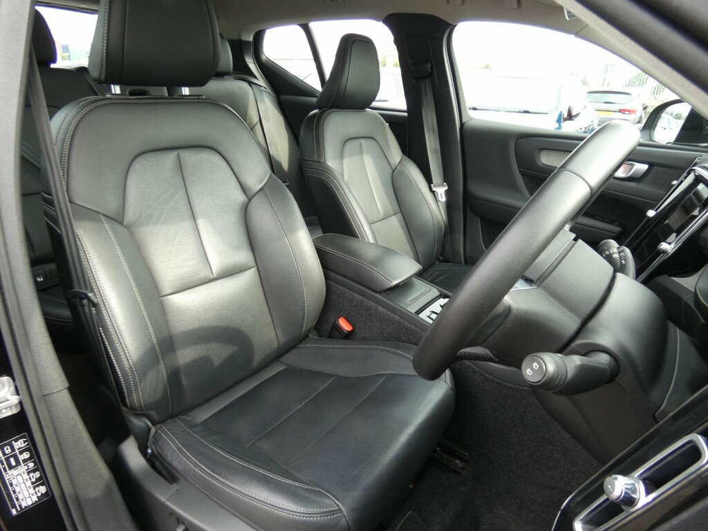 Volvo XC40 1.5 T3 Inscription Euro 6 Ss Black #6
