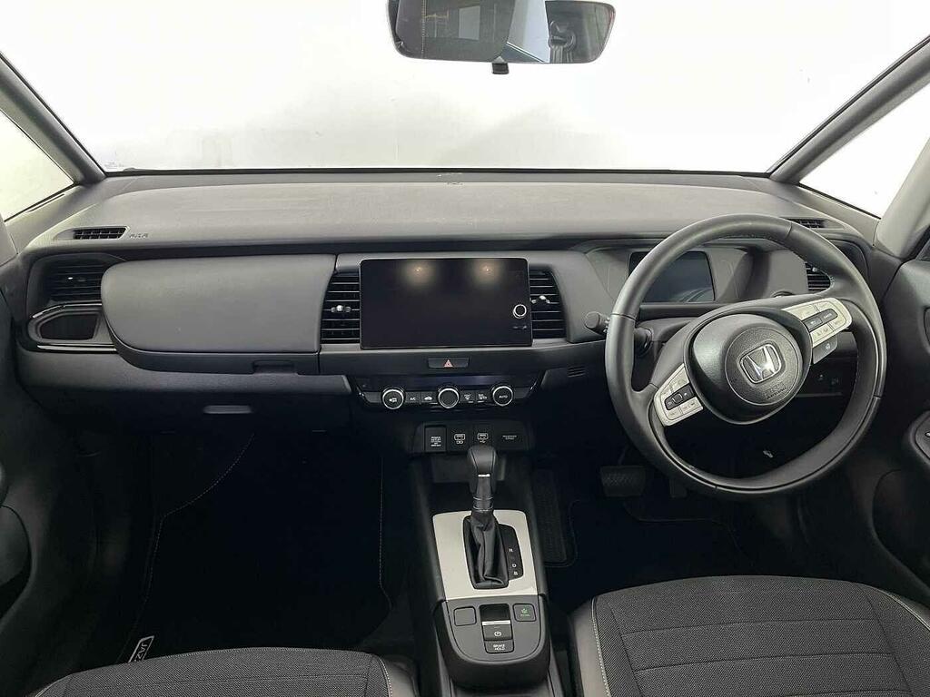 Honda Jazz 1.5 I-mmd Hybrid Crosstar Advance Ecvt Red #4