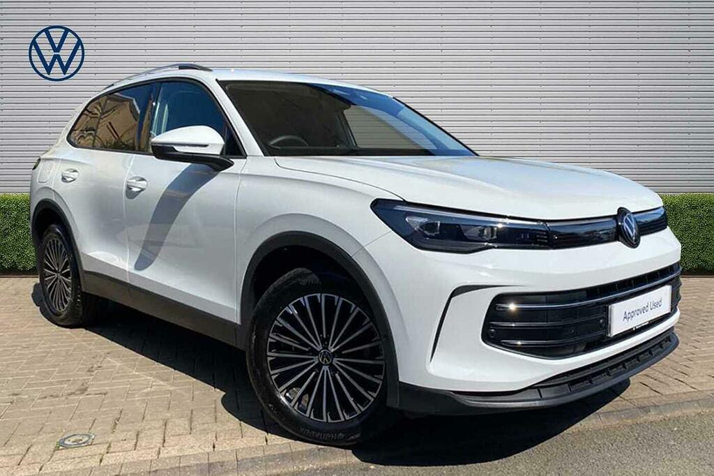 Volkswagen Tiguan 1.5 Etsi 150 Match Dsg White
