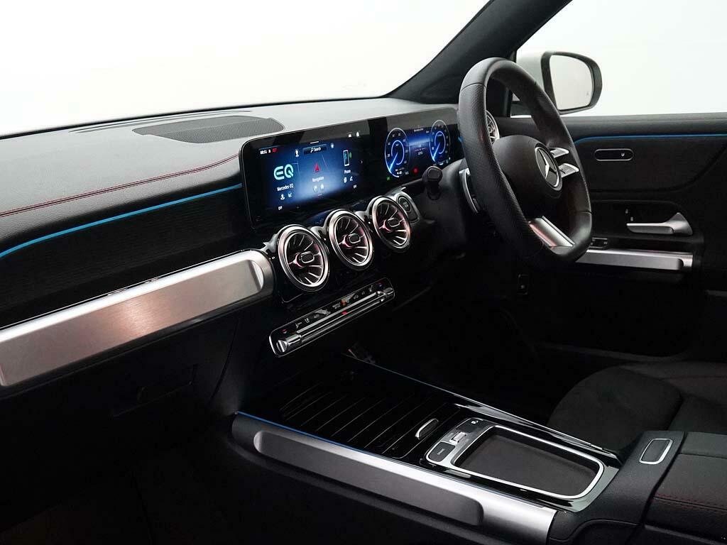 Mercedes-Benz EQB Eqb 300 4Matic Amg Line Premium White #3