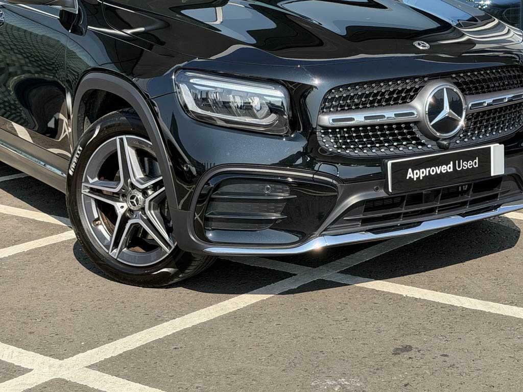 Mercedes-Benz GLB Class Suv White #30
