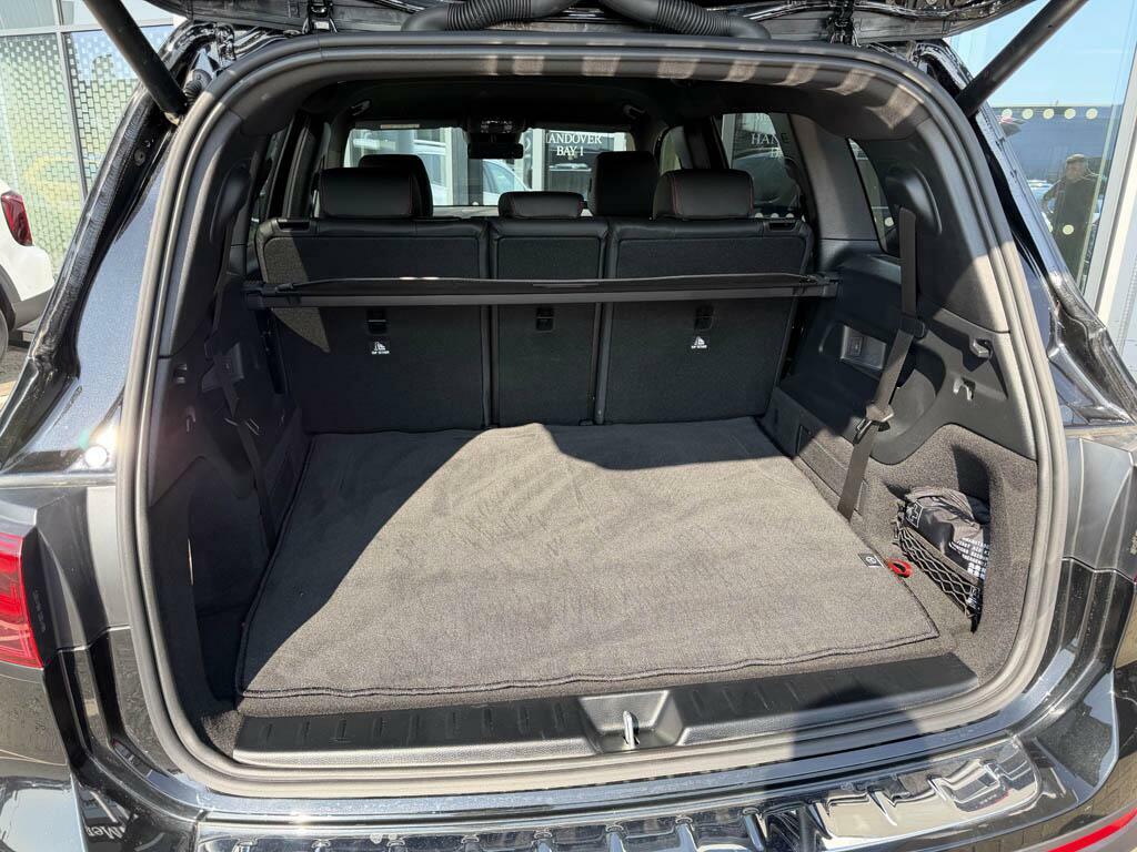 Mercedes-Benz GLB Class Suv White #10