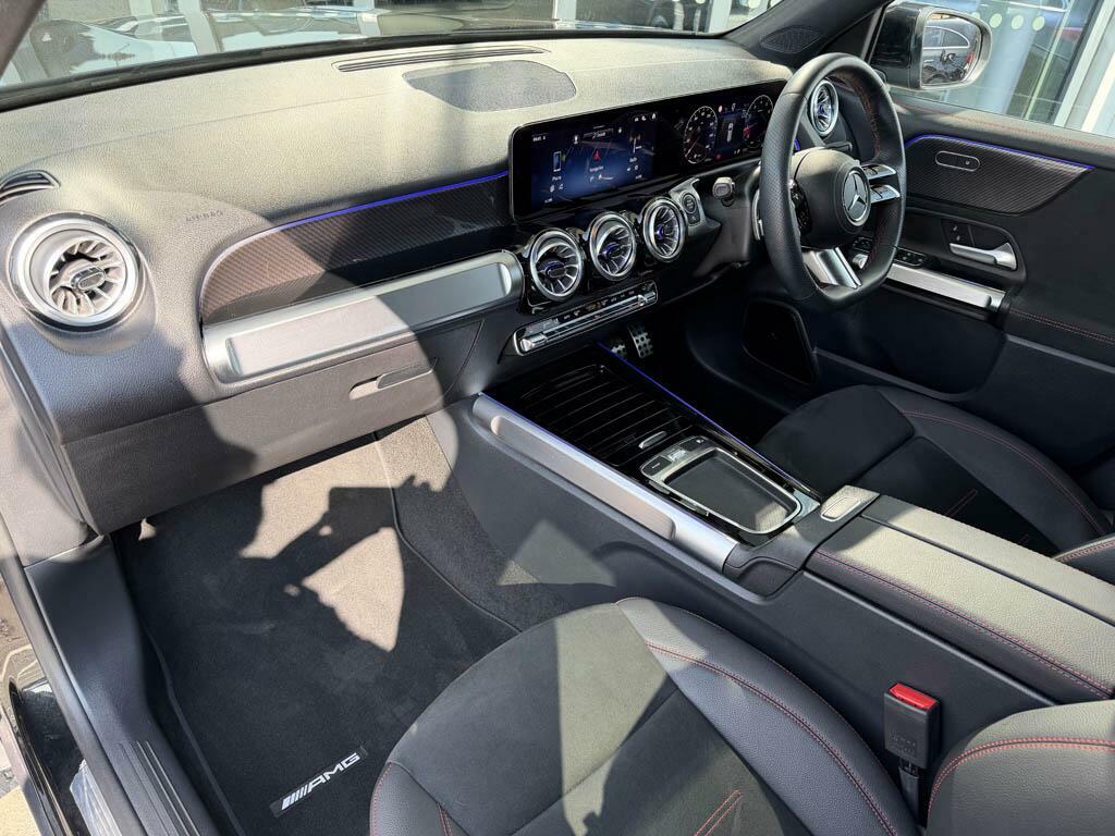 Mercedes-Benz GLB Class Glb 200 Amg Line Premium 7 Seats Black #3