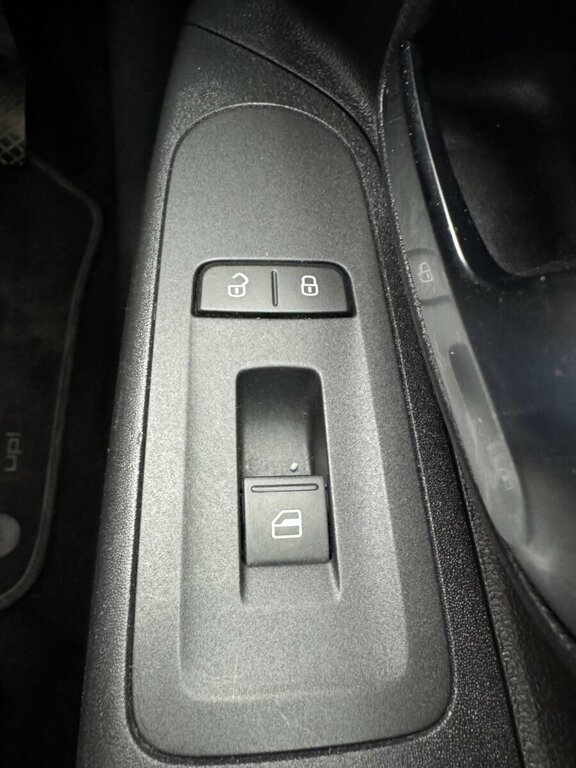 Volkswagen Up Move Up Silver #20