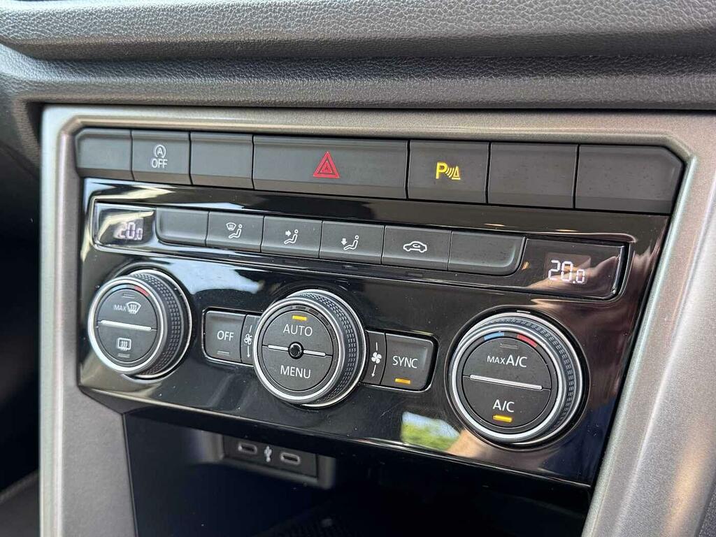 Volkswagen T-Roc 1.0 Tsi Design White #28