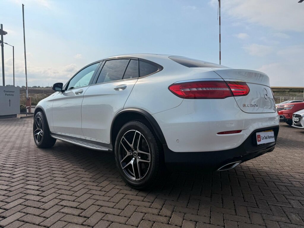 Mercedes-Benz GLC Class 2.1 Glc250d Amg Line Premium Coupe G-tronic 4Mat White #3