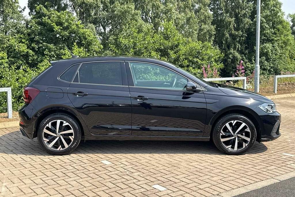 Volkswagen Polo 1.0 Tsi Match Black #4