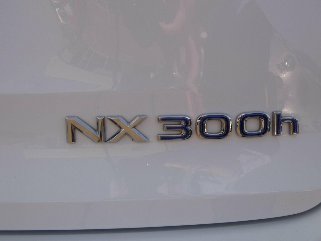 Lexus NX 2.5 300H 195 Bhp White #44