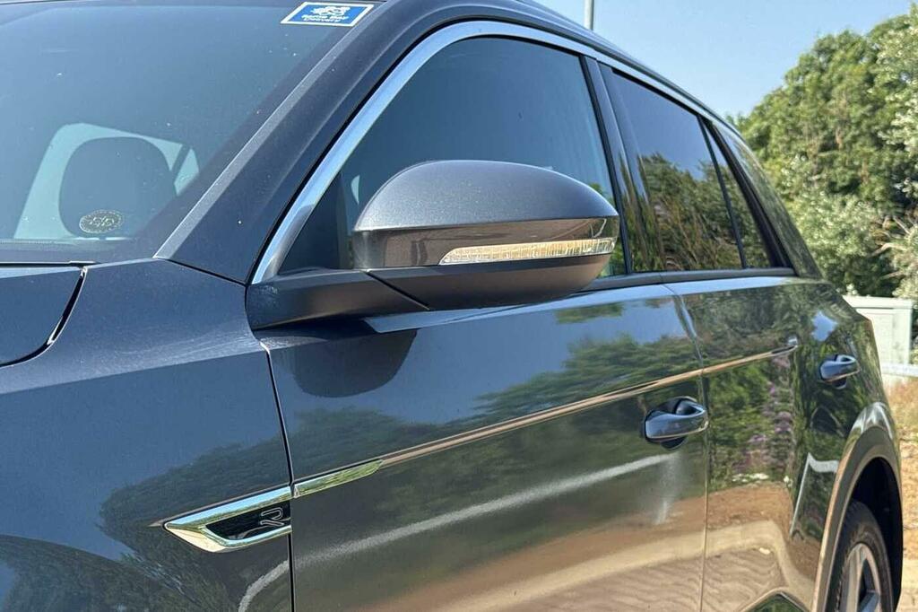 Volkswagen T-Roc Active Grey #39