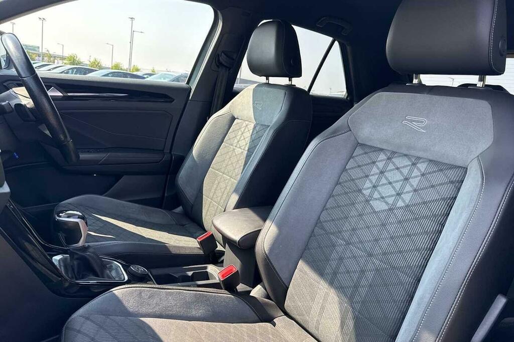 Volkswagen T-Roc Active Grey #36