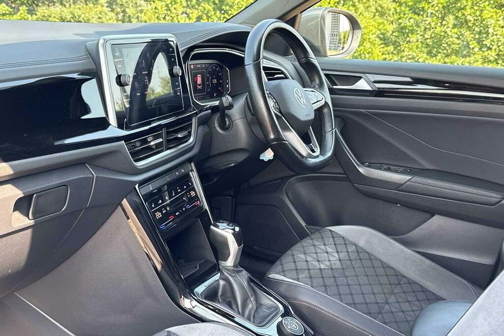 Volkswagen T-Roc 2.0 Tsi 4Motion R-line Dsg Grey #2
