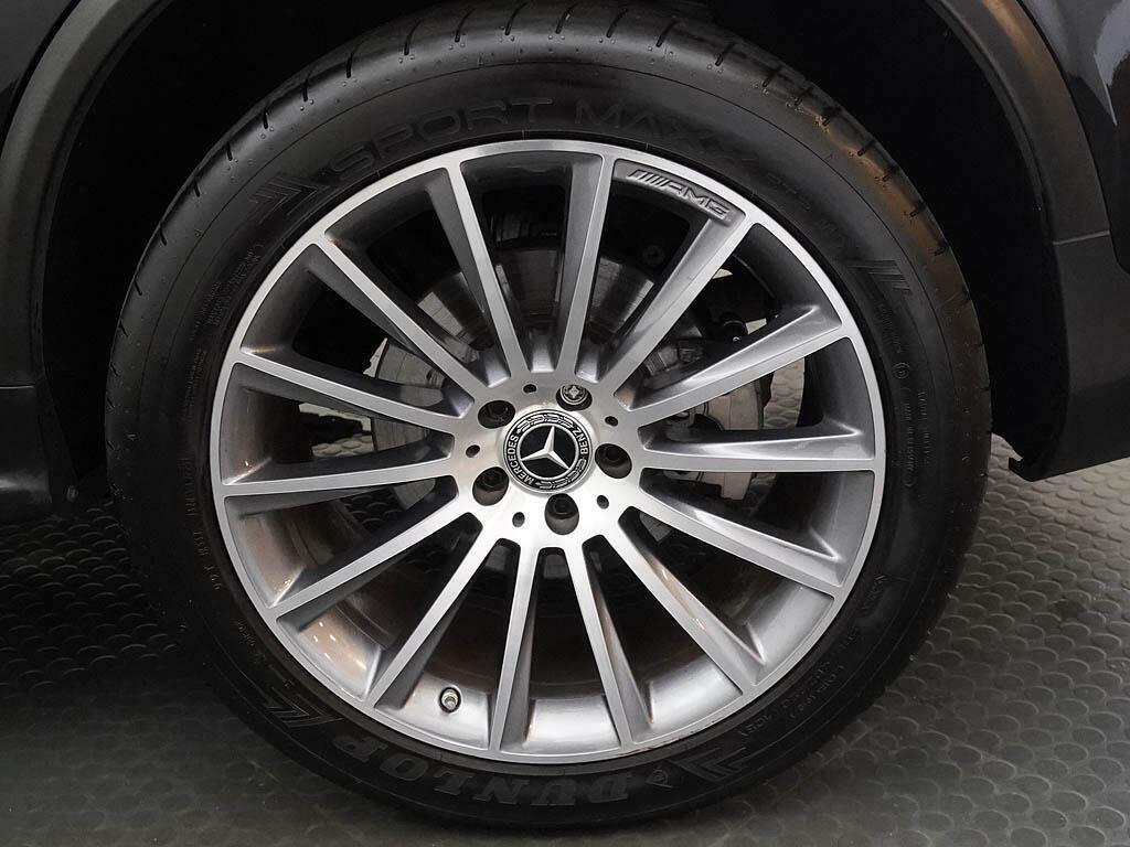 Mercedes-Benz GLC Class Glc 300 4Matic Amg Line Premium Black #6