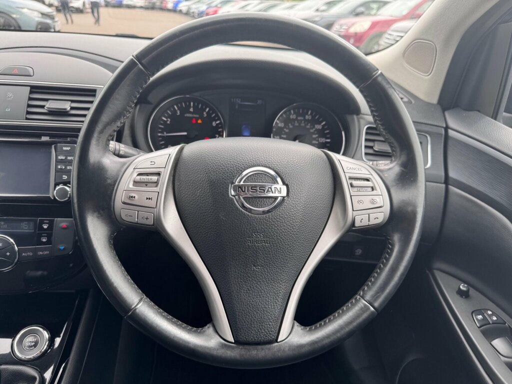 Nissan Pulsar Hatchback Silver #19