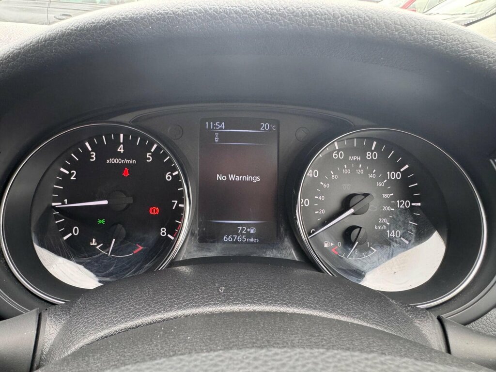 Nissan Pulsar Hatchback Silver #17