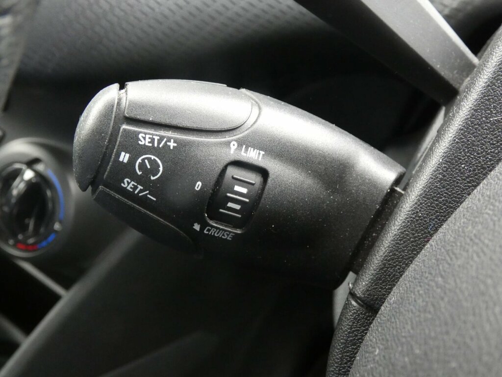 Peugeot 208 Tech Edition Black #27