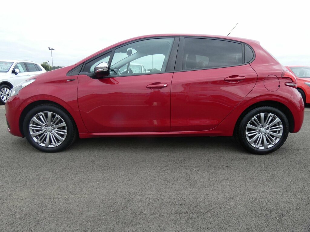Peugeot 208 1.2 Puretech Signature Euro 6 Ss Red #5