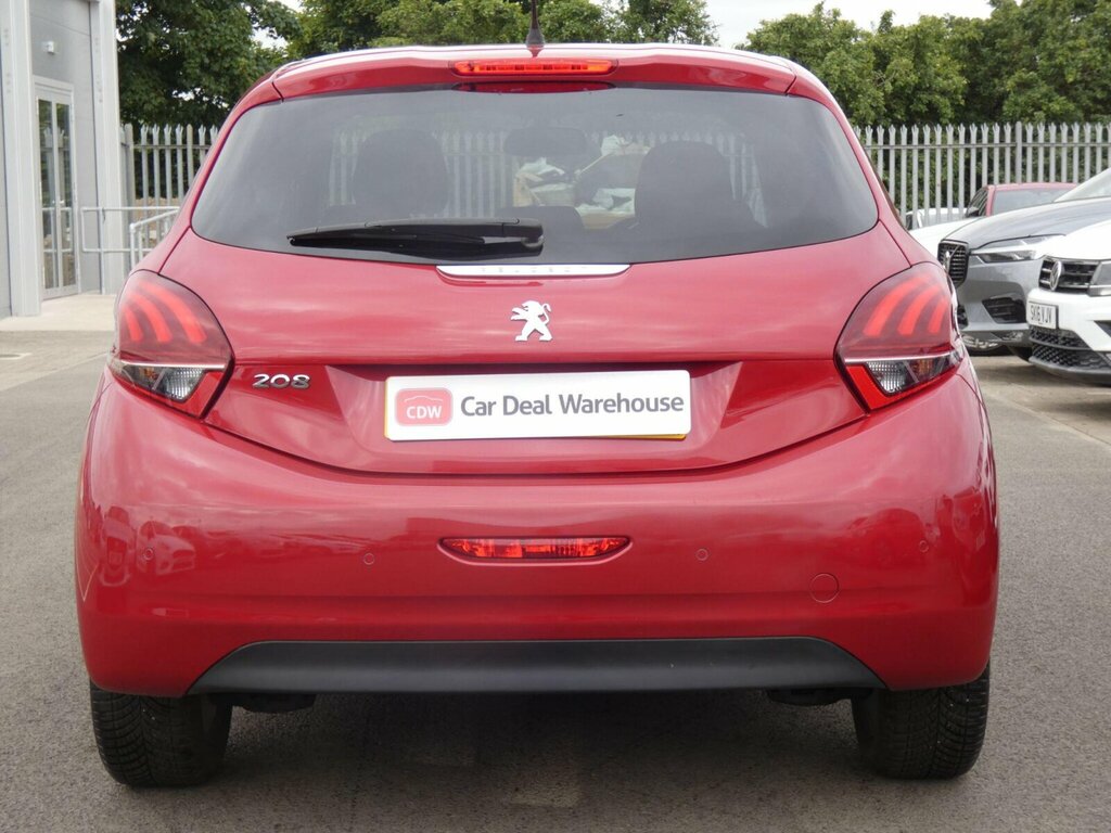 Peugeot 208 Tech Edition Black #9