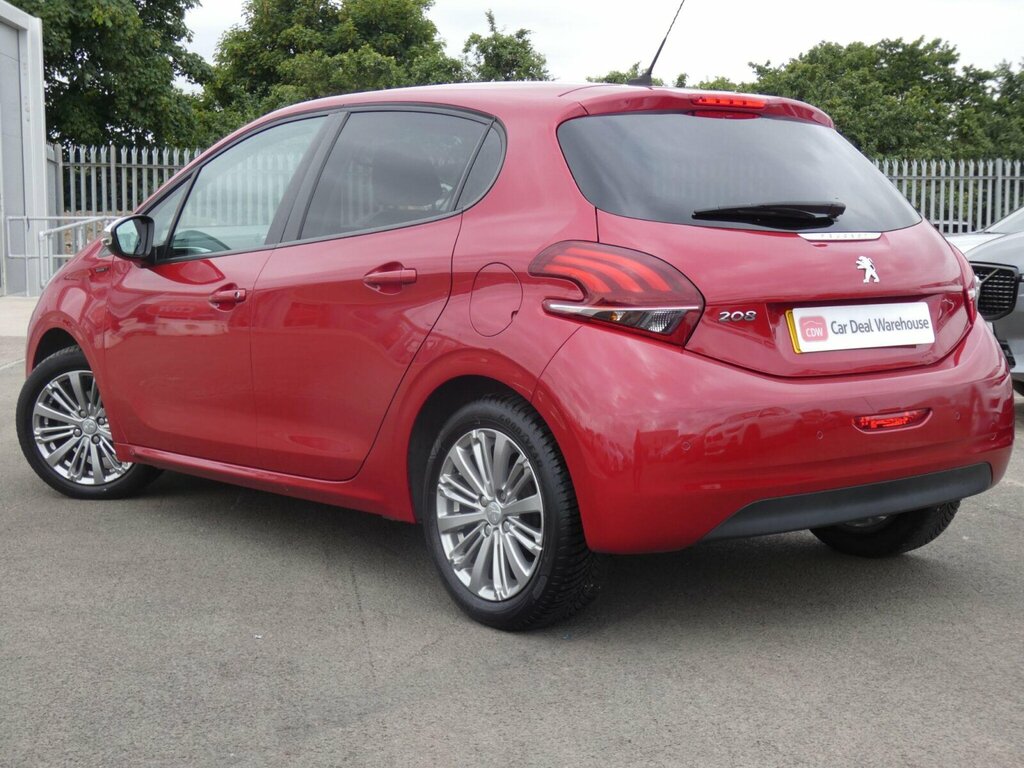 Peugeot 208 1.2 Puretech Signature Euro 6 Ss Red #3